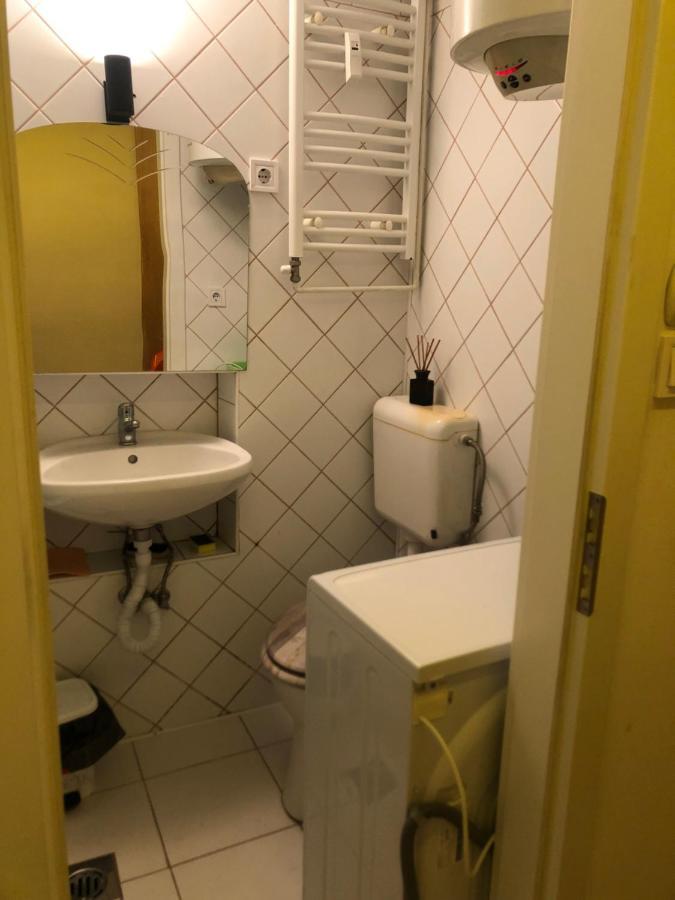 7Dab Apartments Huszar Contactless Self Check-In บูดาเปสต์ ภายนอก รูปภาพ